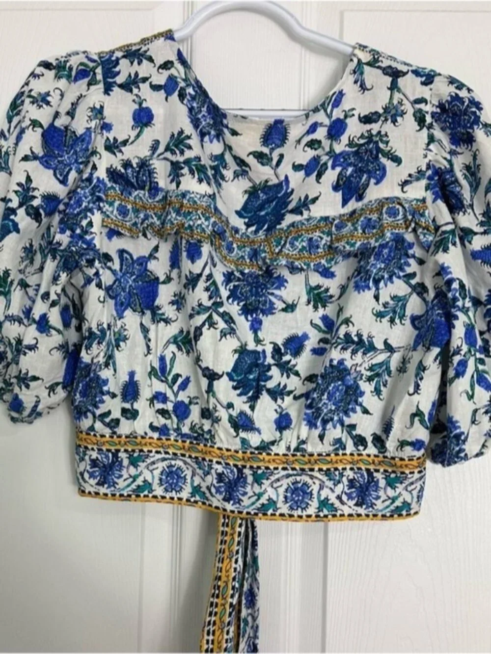 White and Blue Floral Tie-Front Crop Top - Picture 2 of 8